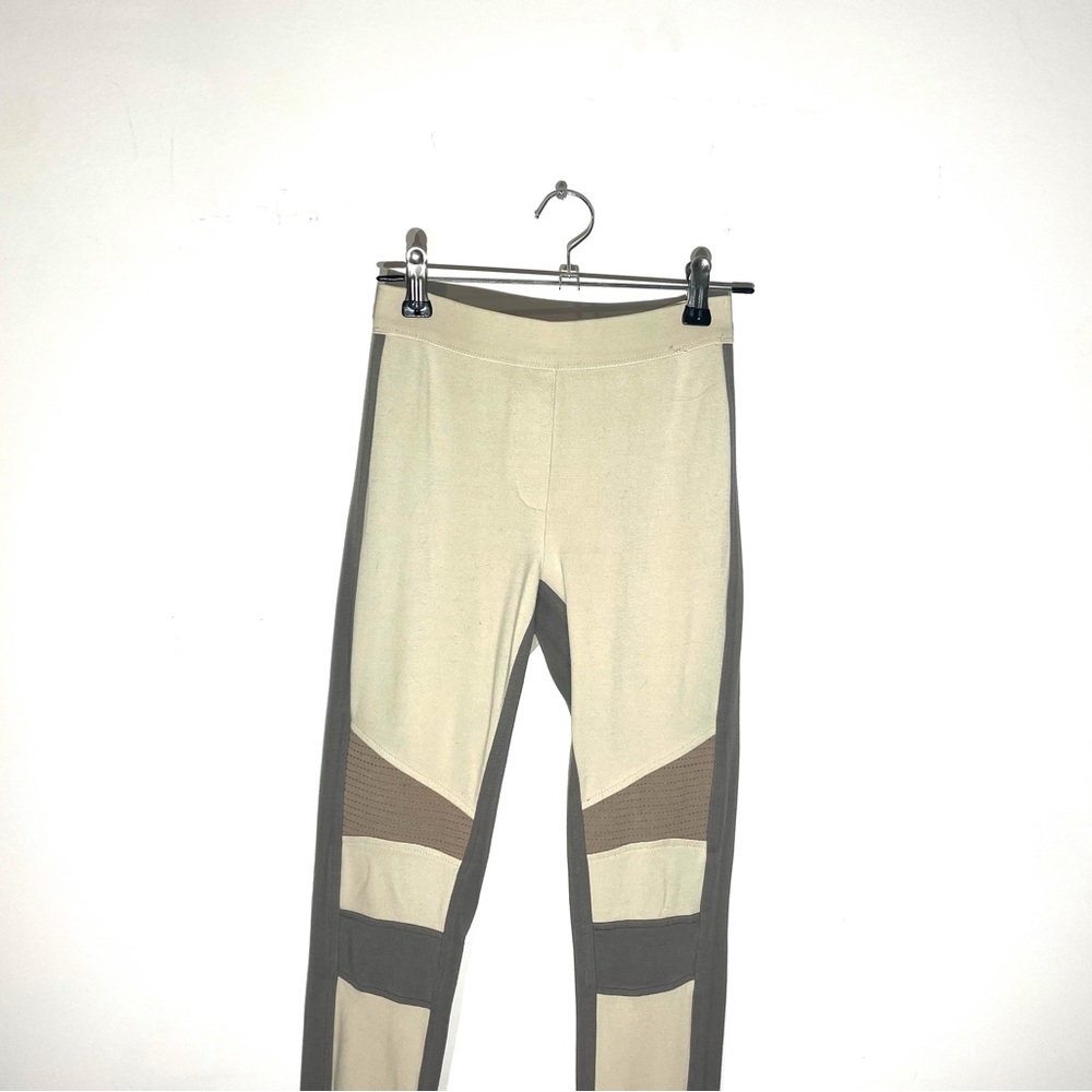 BCBG MaxAzria leggings in perfect condition